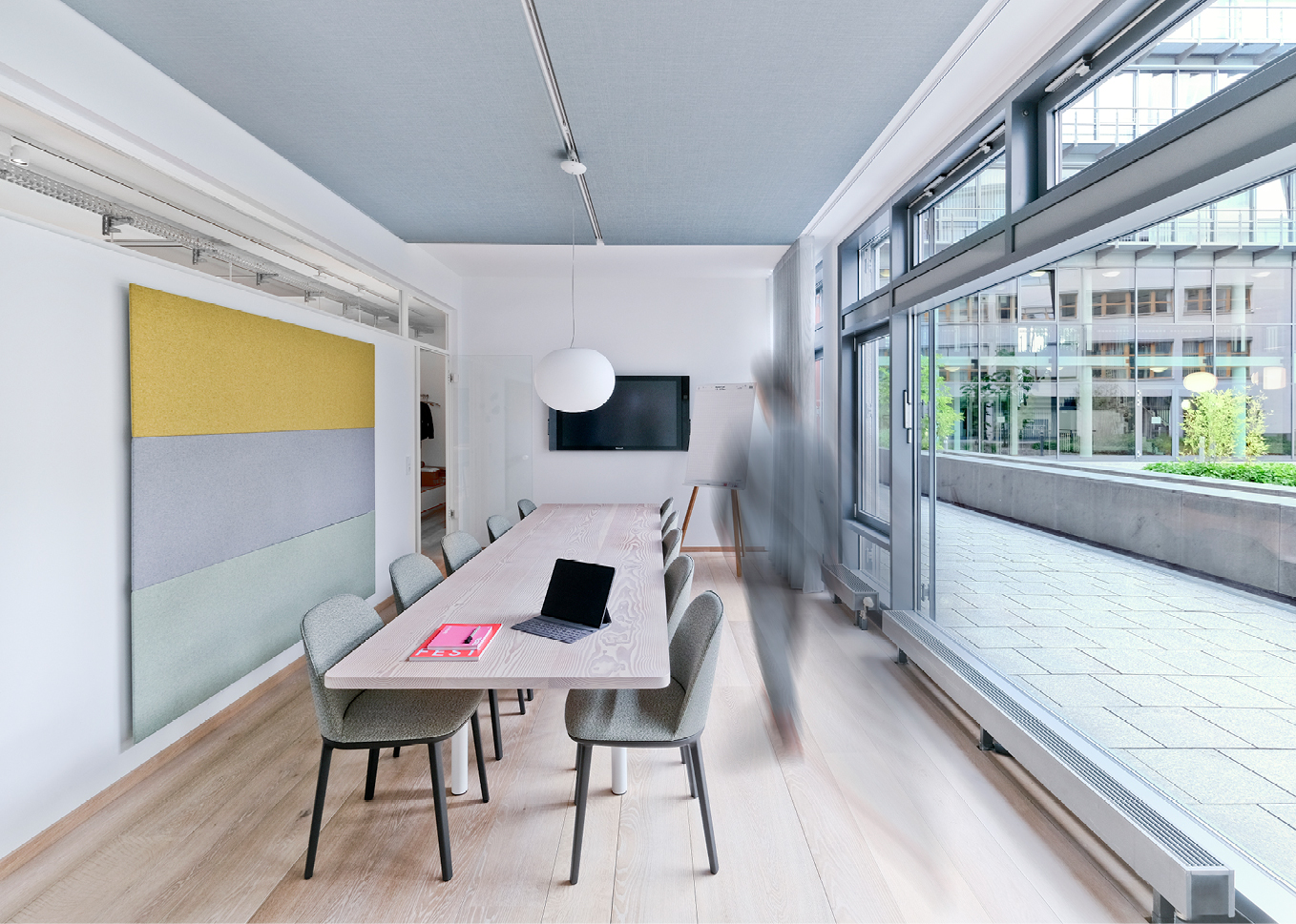 Blick in einen Meetingraum